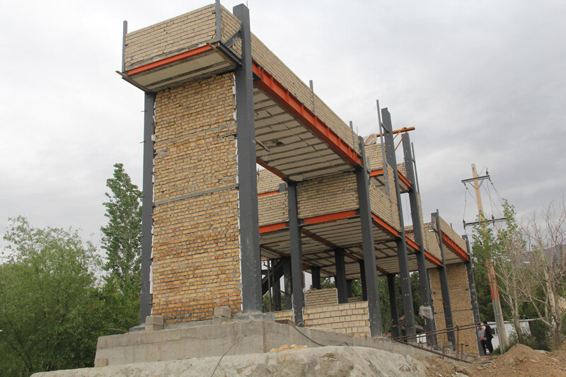 عملیات اجرایی سردرب ضلع شرقی دانشگاه آزاد اسلامی واحد کرج