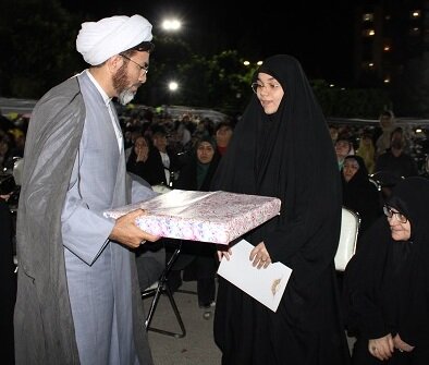 سیاه پوشی سطح منطقه ۲ کرج به مناسبت شهادت رئیسجمهور مردمی ایران