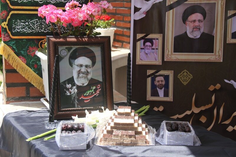 چایخانه حضرت رضا(ع) میزبان دلسوختگان شهید جمهور