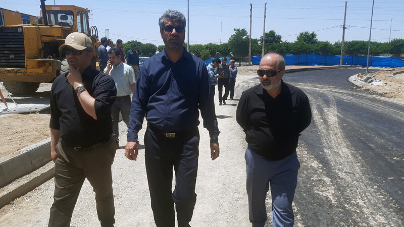 بازدید عضو شورای شهر کرج از پروژههای در دست احداث ادامه بولوار جمهوری شمالی و ادامه بولوار ناصربخت