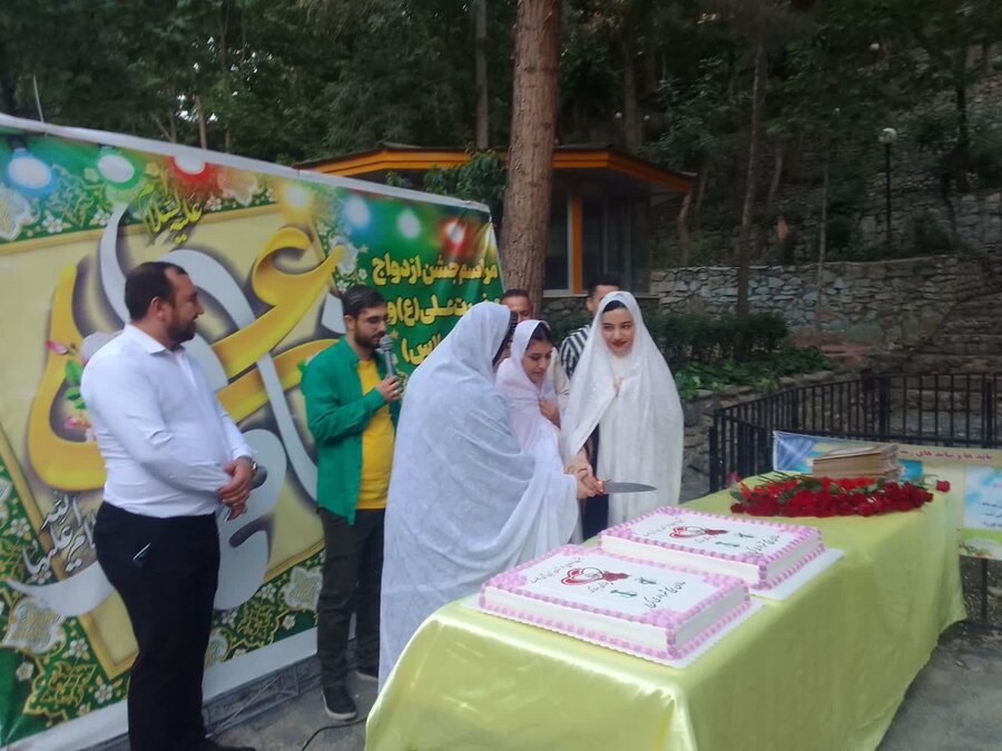 آیین جشن ازدواج چهل زوج شاغل در شهرداری کرج