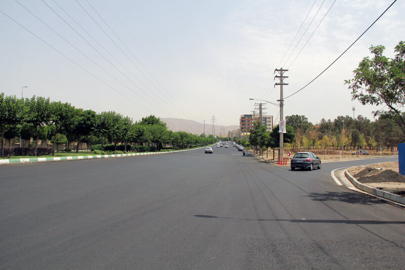 توزیع ۹ هزار تن آسفالت در بولوار خوارزمی حصارک