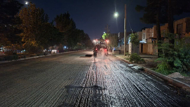 توزیع ۹ هزار تن آسفالت در بولوار خوارزمی حصارک