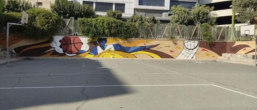 جداره زمینهای بسکتبال و اسکیت پارک خانواده نقاشی شد