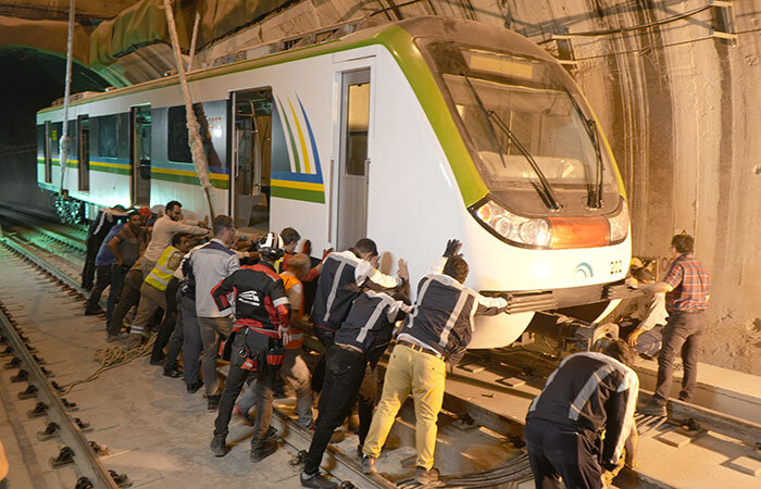 وقتی امید روی ریلها جان میگیرد/جهاد تبیین روایتگر تلاش های بیمنت