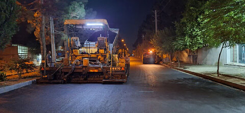 تداوم بهسازی و ساماندهی آسفالت معابر شهری کرج بلوار رزهبان