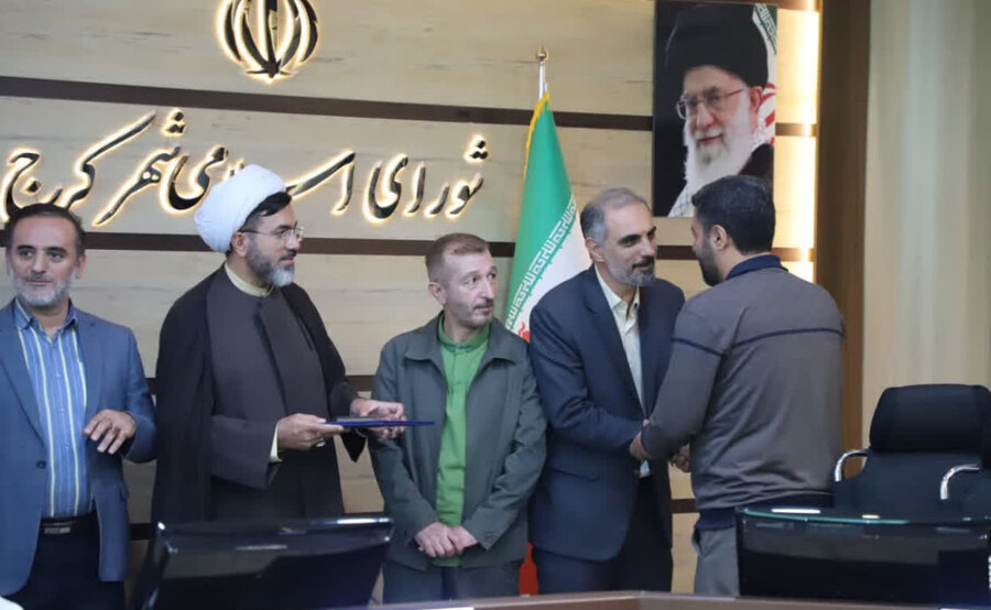 تجلیل از کارگردانان مطرح و هنرمندان عرصه نمایش دفاع مقدس