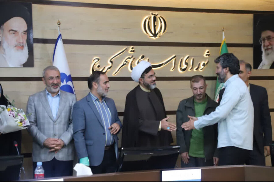 تجلیل از کارگردانان مطرح و هنرمندان عرصه نمایش دفاع مقدس