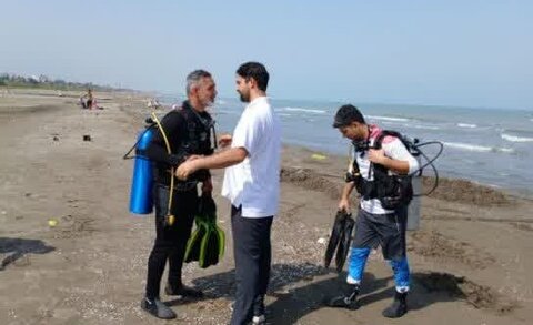 آتش نشانان کرج در اعماق دریای خزر کارآموزان غواصی آتش نشانی - کراپشده