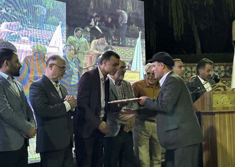 برنامههای فرهنگی هنری در تقویت نشاط اجتماعی شهروندان نقش مهمی دارد