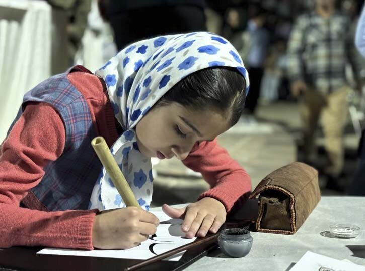 برنامههای فرهنگی هنری در تقویت نشاط اجتماعی شهروندان نقش مهمی دارد