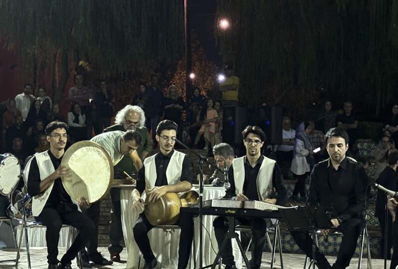 برنامههای فرهنگی هنری در تقویت نشاط اجتماعی شهروندان نقش مهمی دارد