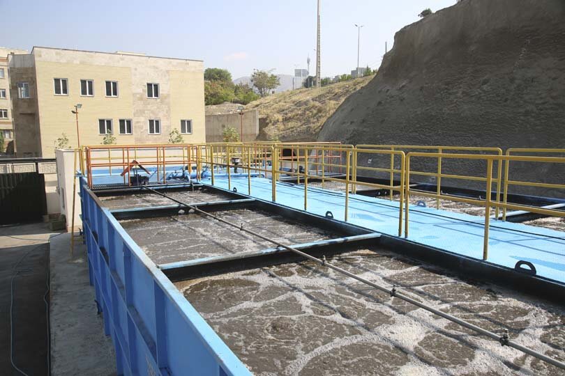 مدیران ارشد آب و فاضلاب و شهرداری قزوین از تصفیه خانههای شهر کرج بازدید کردند