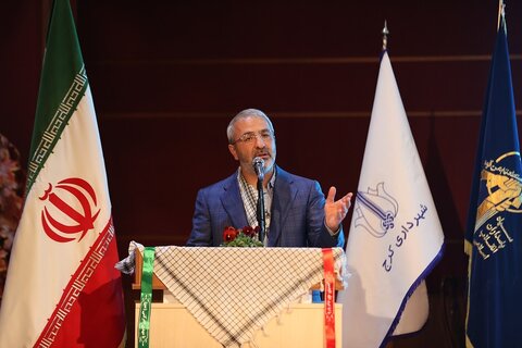 بسیجیان و فرماندهان نمونه شهرداری کرج تجلیل شدند تجلیل فرماندهای نمونه شهرداری