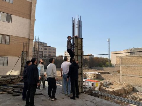 تخریب بناهای غیرمجاز در دستور کار شهرداری منطقه ۵ کرج 1