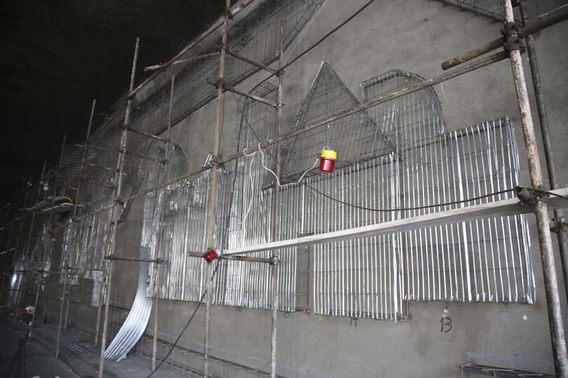 زیباسازی زیرگذر محمد شهر با نقشبرجستۀ رنگی در حال اجراست