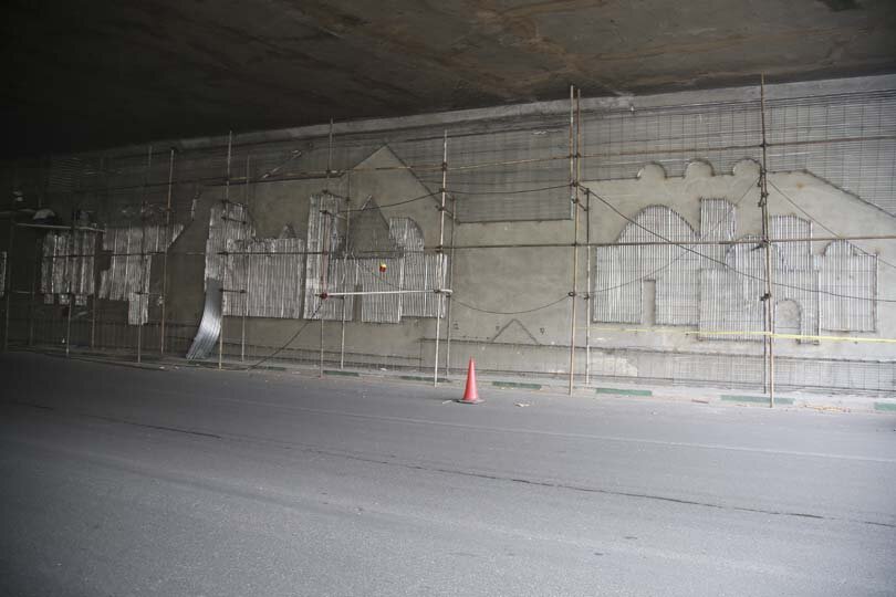 زیباسازی زیرگذر محمد شهر با نقشبرجستۀ رنگی در حال اجراست