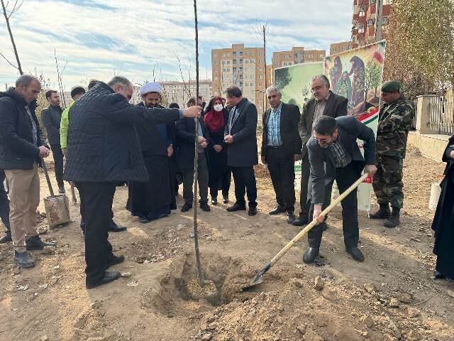استان البرز پویش نهالکاری "در سایه مادر" را آغاز کرد