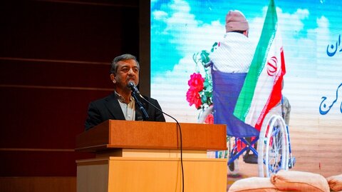 جانبازان سندهای زنده ایثار و فداکاریاند جانبازان