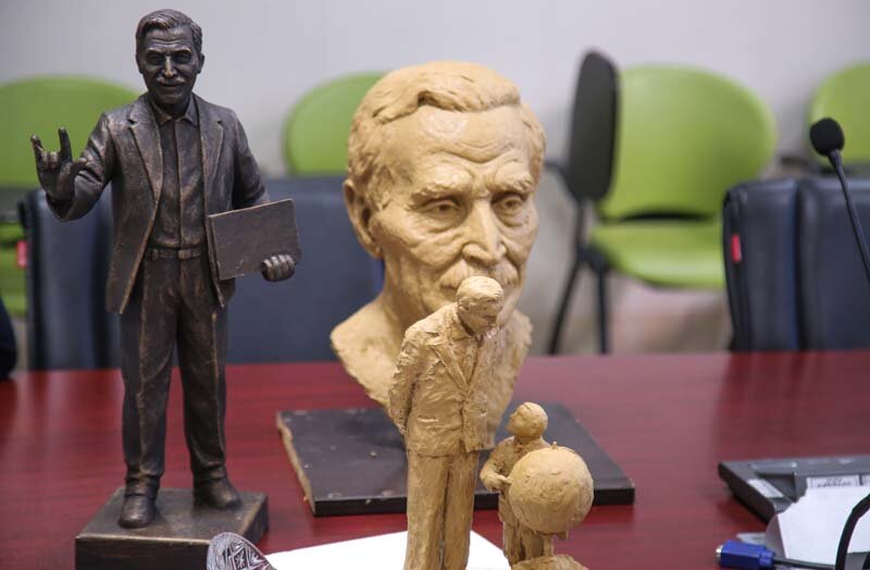 ارزیابی 164 اثر هنری در جلسه کمیته داوری اِلمانهای شهری