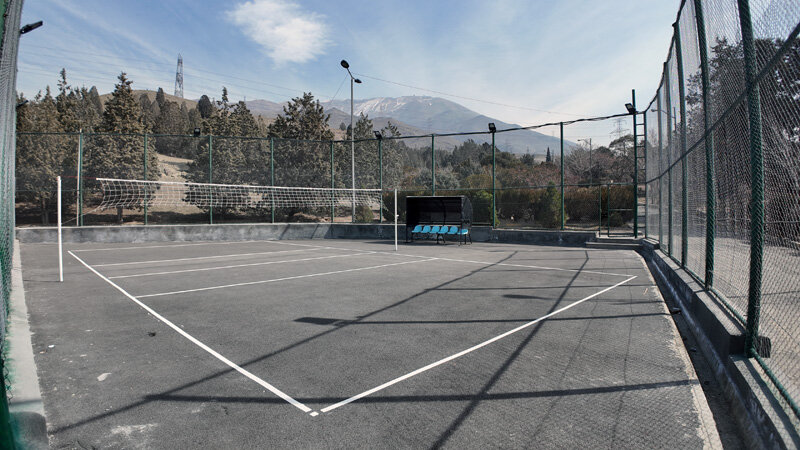 زمین ورزشی چندمنظوره بوستان جهاننما تکمیل شد