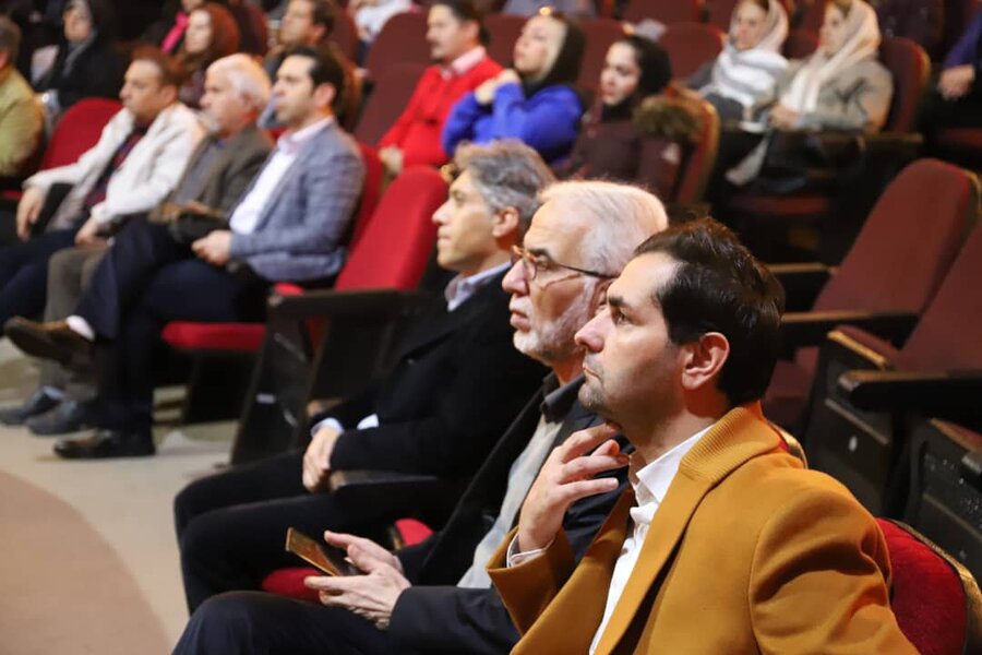 کارگاه آموزشی شناخت بیماریهای قابل انتقال از حیوان به انسان برگزار شد