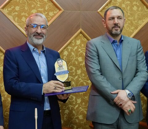 انقلاب عمرانی در کرج به دست شهردار انقلابی/شهردار کرج جهادیترین شهردار کلانشهرهای کشور است روز شهردار