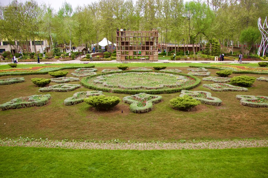 درب باغ گلها رو به شهروندان گشوده شد/تجربهای فراموشنشدنی از همآهنگی رنگ و عطر