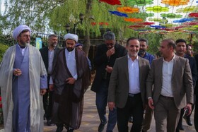 بازدید اعضای شورا از باغ لالهها