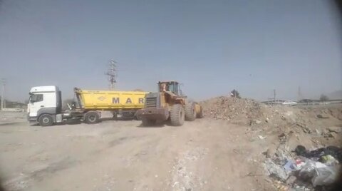 حاشیه جاده قزلحصار تسطیح و پاکسازی شد 4