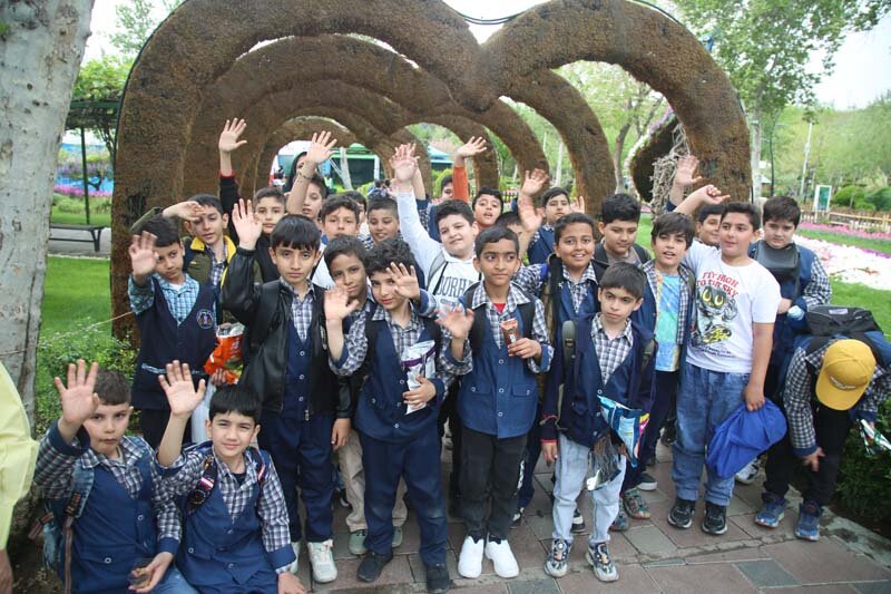 ۱۳ هزار دانشآموز البرزی از پارکها و بوستانهای شهرکرج بازدید کردند