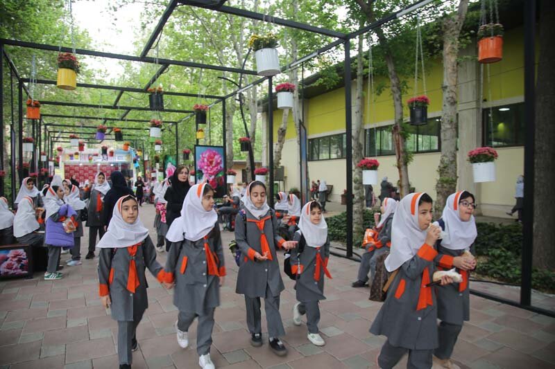 ۱۳ هزار دانشآموز البرزی از پارکها و بوستانهای شهرکرج بازدید کردند