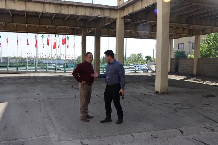 بازدید رئیس کمیسیون شهرسازی و معماری از پروژه مهرویلا