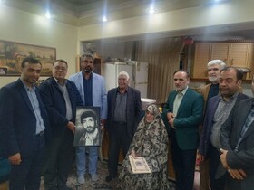 دیدار رحیمی از خانواده شهید