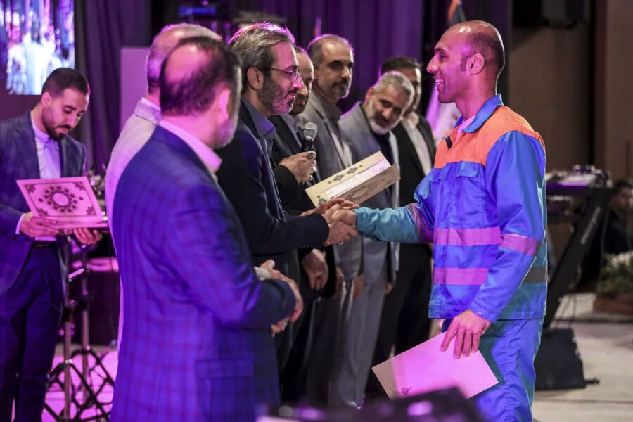 جشنی برای آنان که شهر را جَلا میدهند/اجرای ستارهها برای ستارههای بینام و نشان