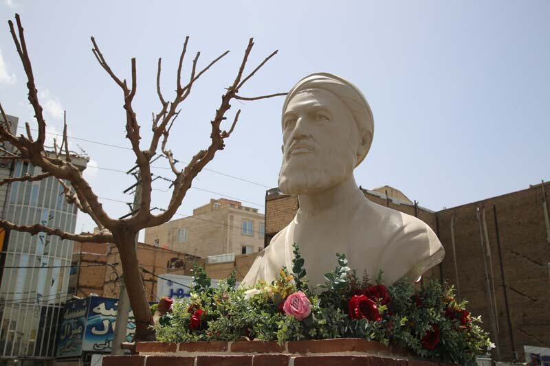 سردیس شهید بهشتی در کرج رونمایی شد