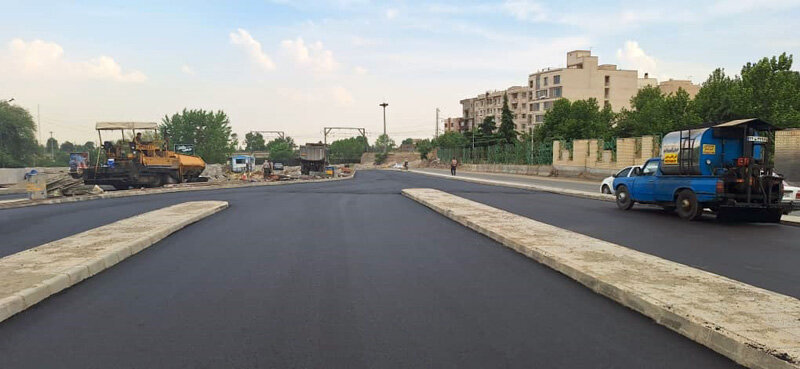 توزیع مکانیزه ۹ هزار تن آسفالت در معابر شهر کرج