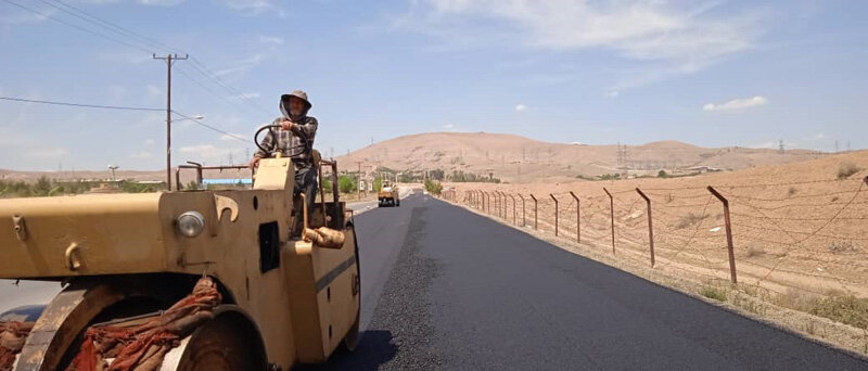 توزیع مکانیزه ۹ هزار تن آسفالت در معابر شهر کرج