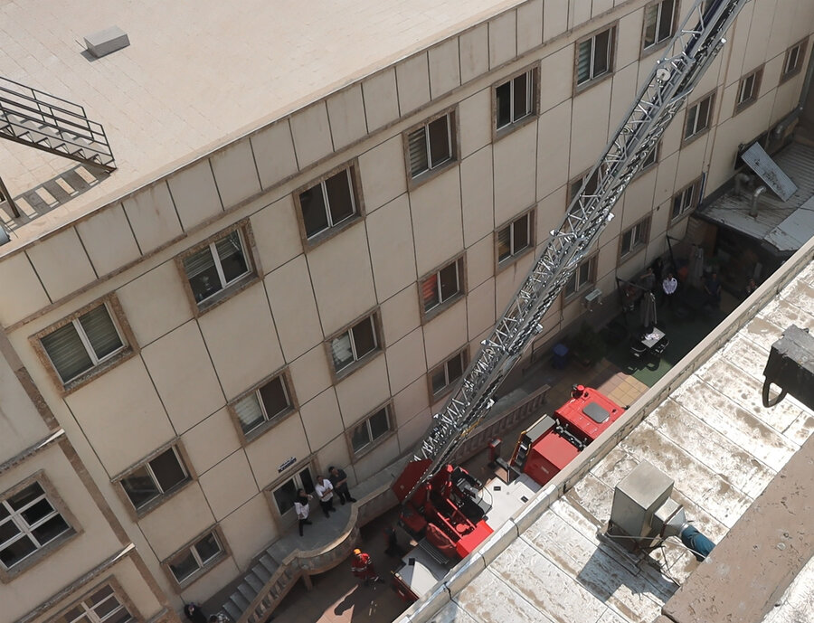 مانور اطفای حریق در بیمارستان قائم کرج برگزار شد