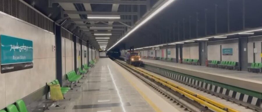 تعداد ۸ دستگاه پله برقی ساخت ایران در ایستگاه رجاییشهر نصب میشود