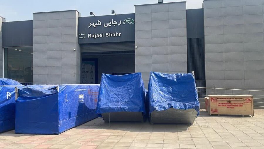 تعداد ۸ دستگاه پله برقی ساخت ایران در ایستگاه رجاییشهر نصب میشود