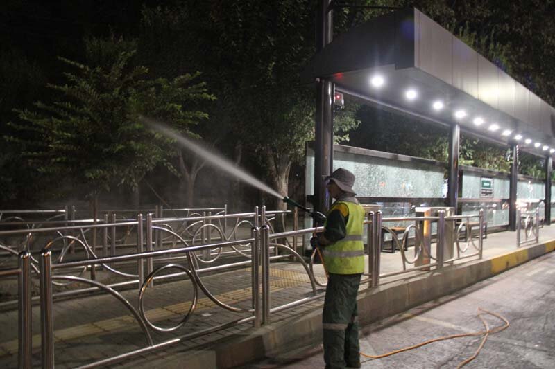 آبشویی روزانه ۴۵۰۰ اصله درخت و درختچه