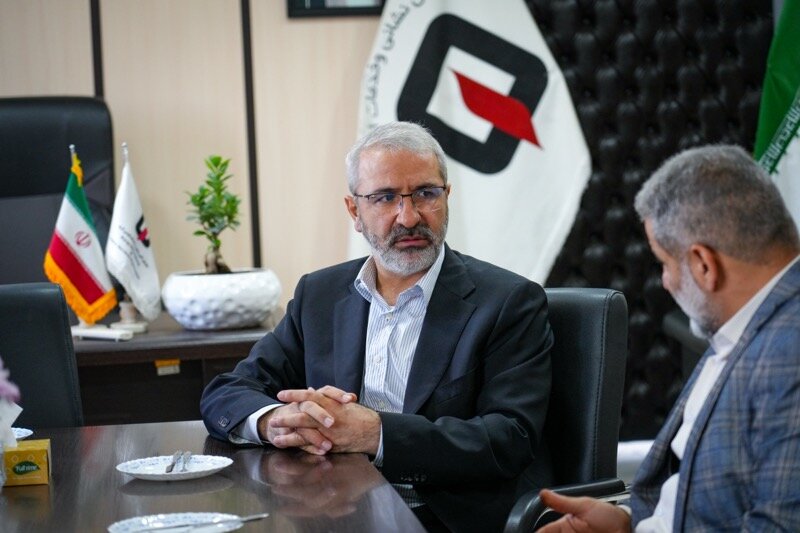 شهردار کرج از سازمان آتشنشانی و خدمات ایمنی بازدید کرد