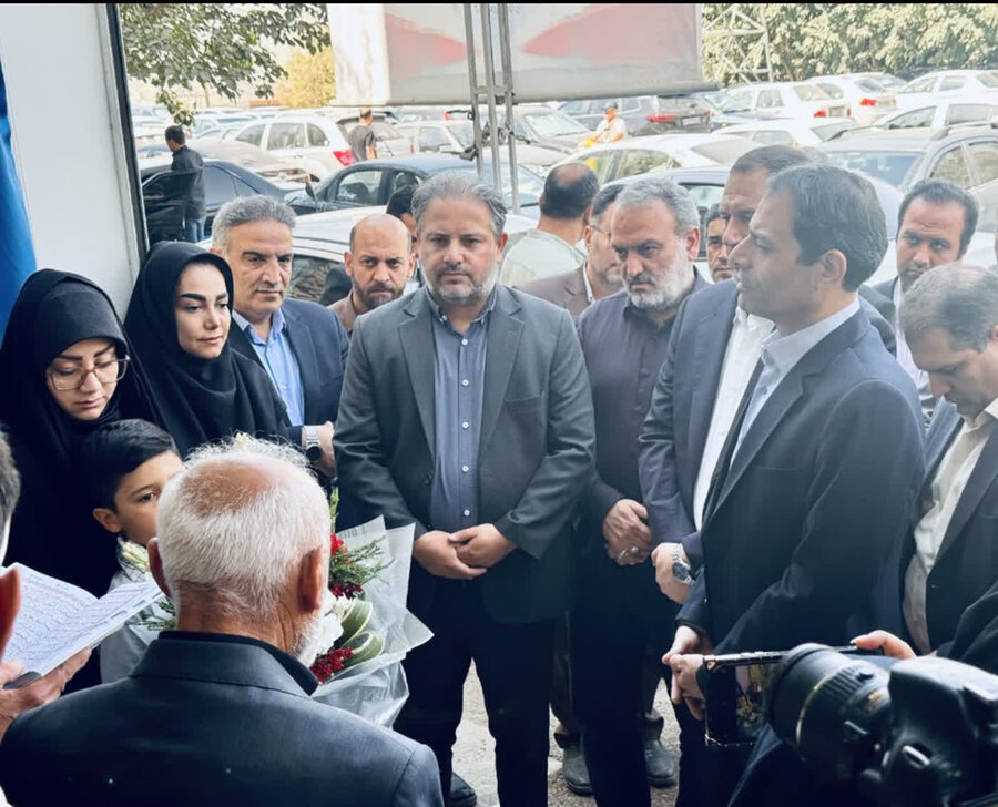 درخشش نام شهید فرهادکیایی بر ساختمان مشترک شورای اسلامی استان و شهرستان