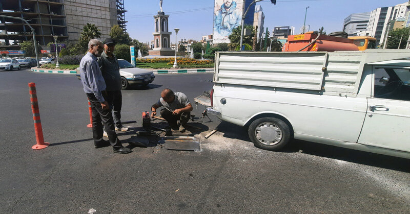 اجرای عملیات همسطح سازی دریچه های سطح شهر کرج