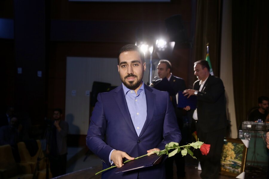 تقدیر از مدیرکل ارتباطات و امور بینالملل شهرداری کرج در هشتمین جشنواره مطبوعات و رسانه البرز