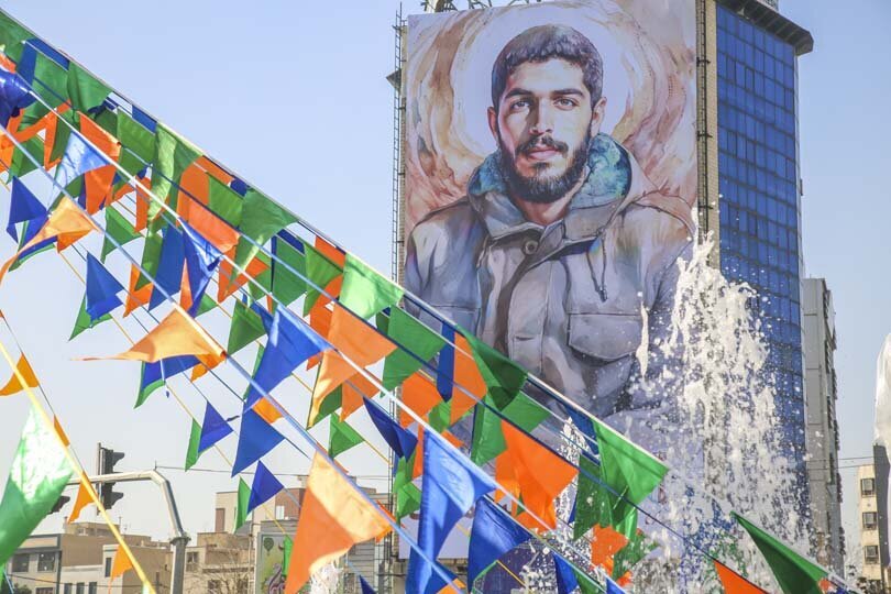 تبلور ایثار و شهادت در کرج با بهرهگیری از نمادهای دفاع مقدس