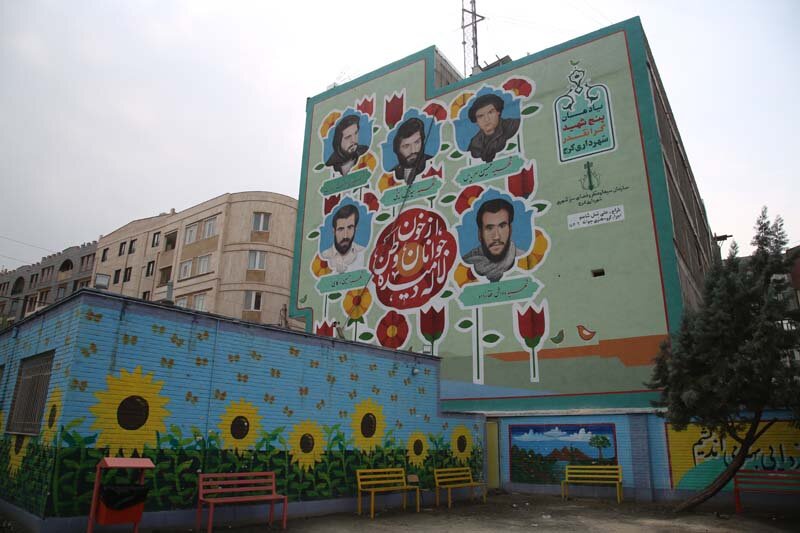 تبلور ایثار و شهادت در کرج با بهرهگیری از نمادهای دفاع مقدس