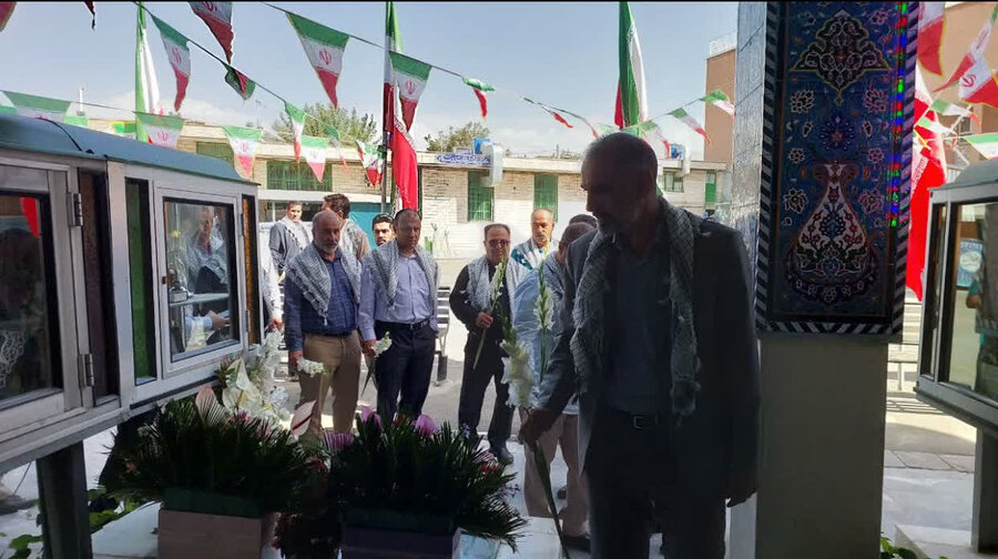 تجدید بیعت دوباره اعضای شورای شهر با آرمانهای شهدا