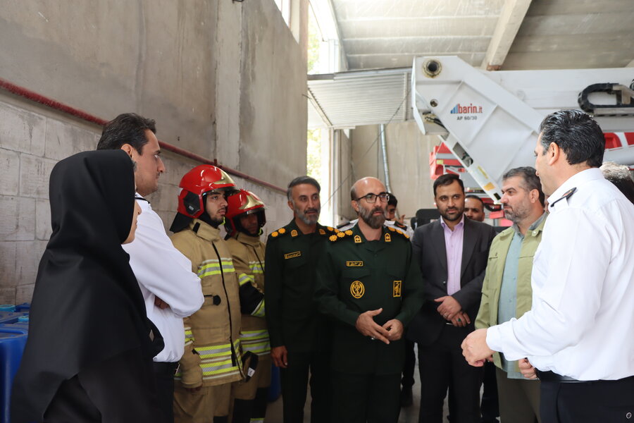 عضو شورا و فرمانده سپاه با سرپرست سازمان آتشنشانی کرج دیدار کردند